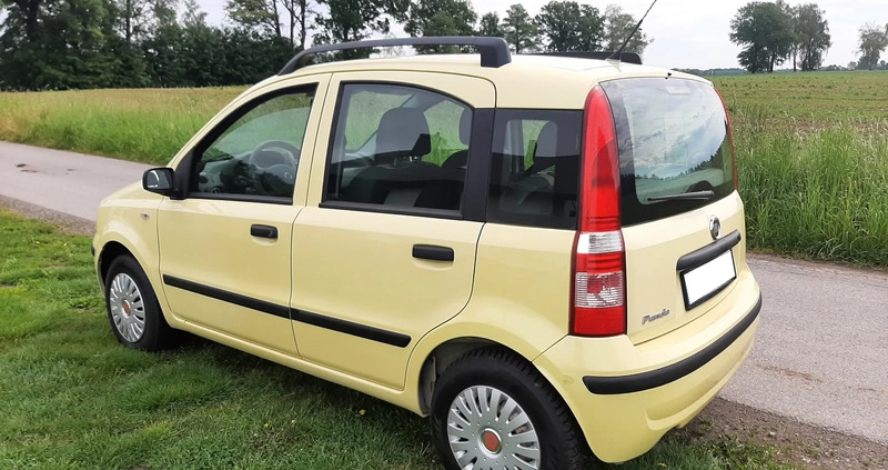 Fiat Panda cena 13300 przebieg: 123000, rok produkcji 2009 z Zwoleń małe 326